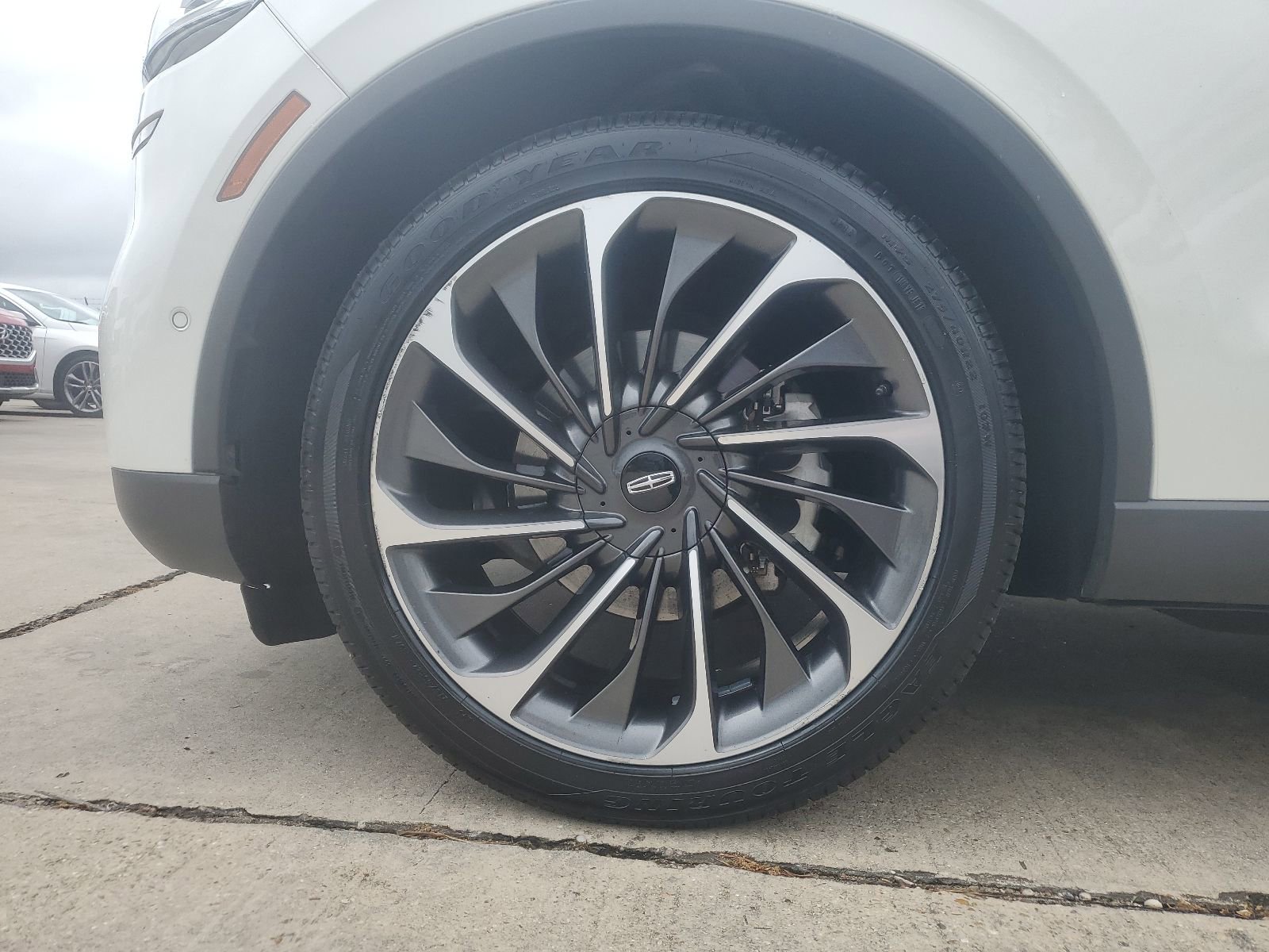 Used 2020 Lincoln Aviator Reserve w/ Equipment Group 202A image 7