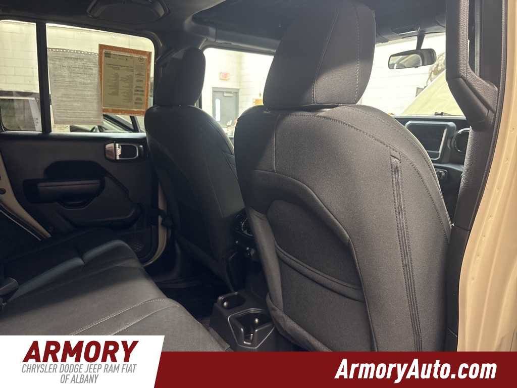 Used 2022 Jeep Wrangler Unlimited Sport image 32