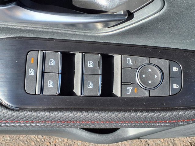 New 2025 Nissan Kicks SR w/ SR Premium Package AWD/4WD image 17