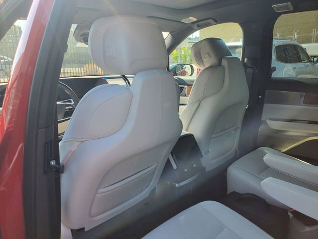 New 2026 Cadillac Vistiq Sport w/ LPO, Floor Liner Package image 24