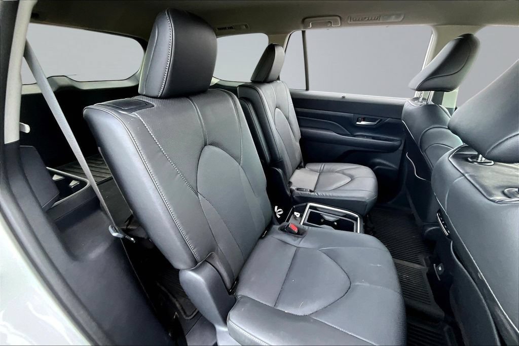 Used 2024 Toyota Grand Highlander AWD Hybrid image 21