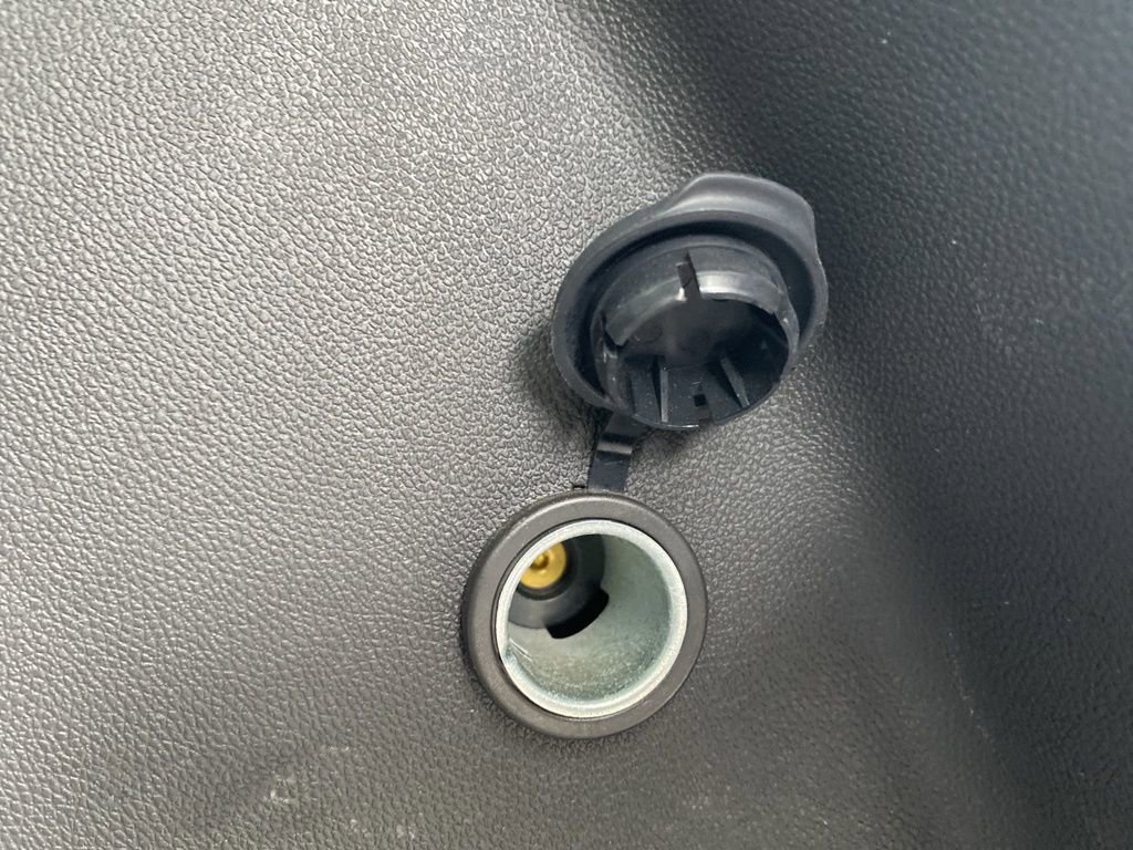 Used 2023 Chevrolet Equinox LS image 16