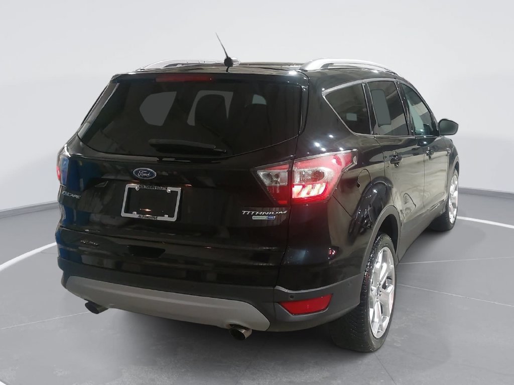 Used 2017 Ford Escape Titanium w/ Equipment Group 301A AWD/4WD image 5