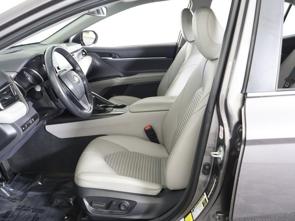 Used 2023 Toyota Camry SE image 25