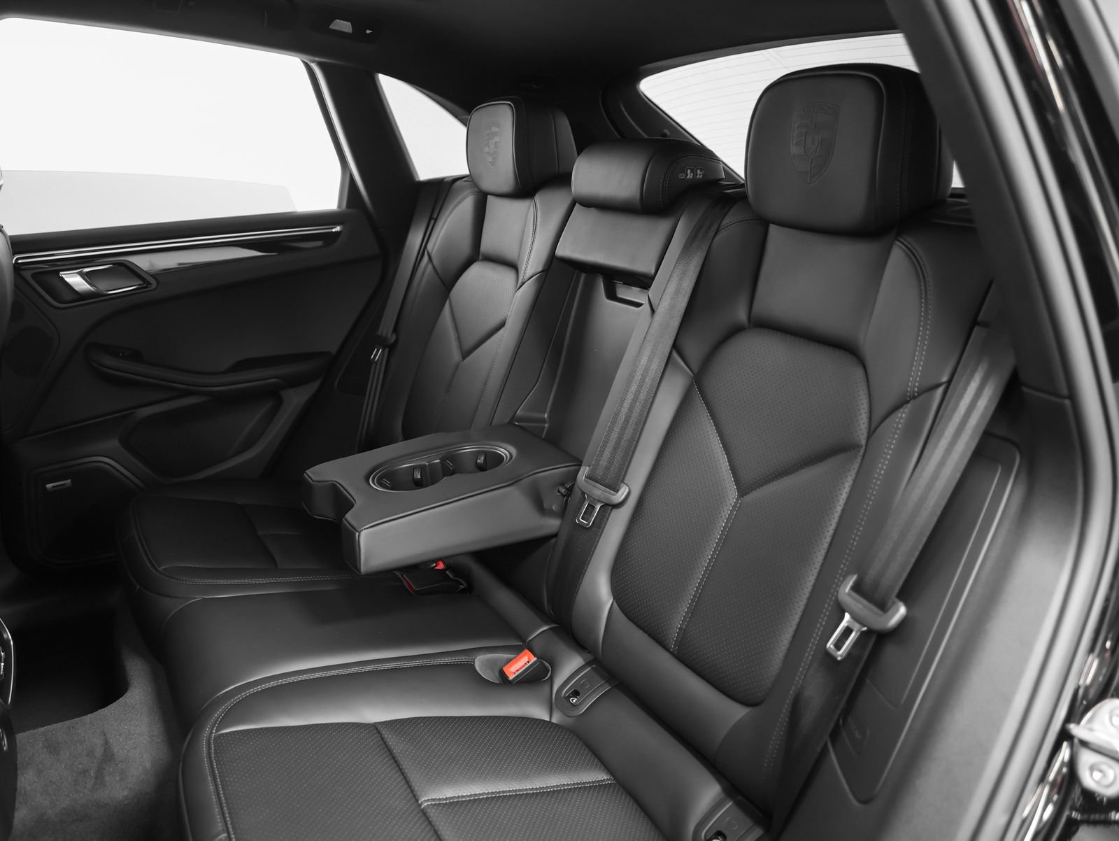 New 2026 Porsche Macan S AWD/4WD image 44
