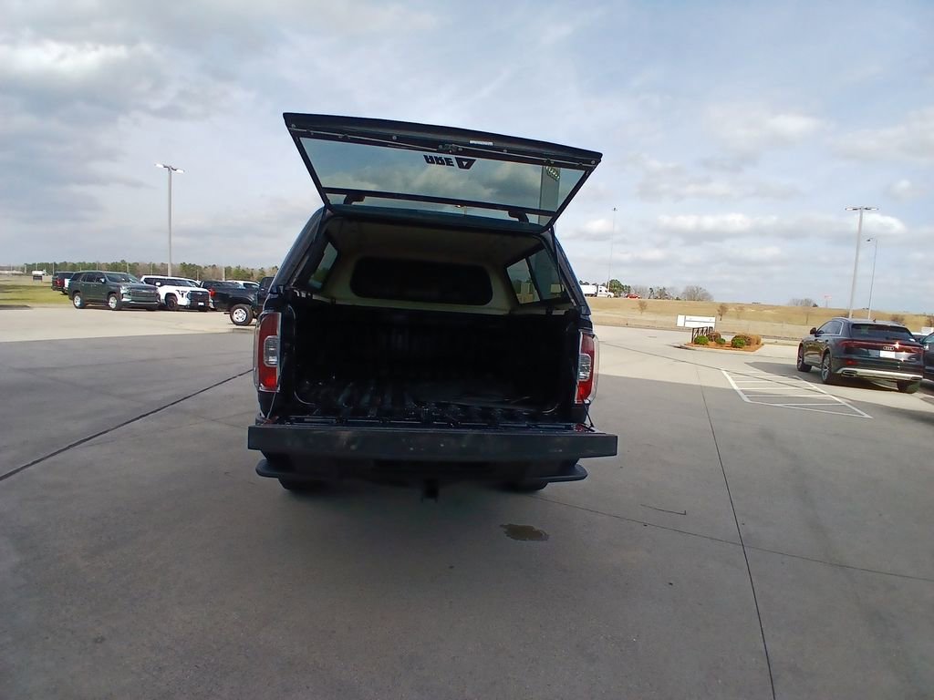 Used 2022 GMC Canyon AT4 image 6