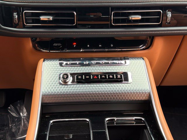 New 2026 Lincoln Aviator Black Label w/ Jet Appearance Package AWD/4WD image 19