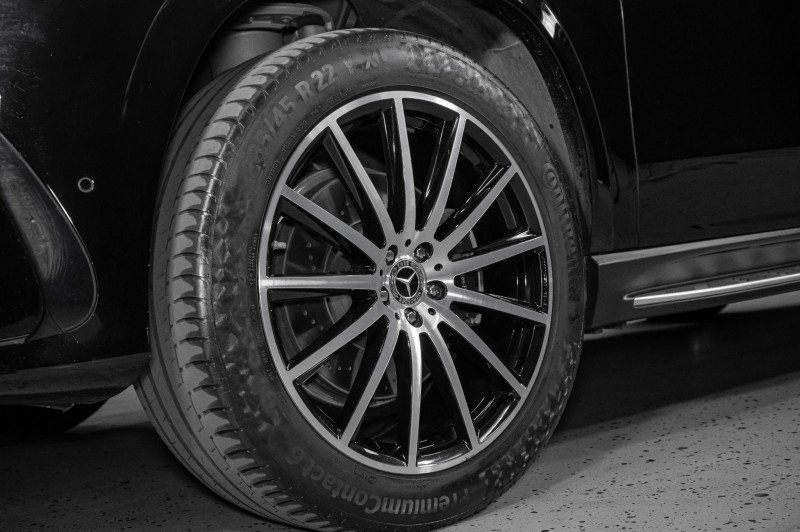 Certified 2024 Mercedes-Benz GLS 580 580 4MATIC® SUV image 30