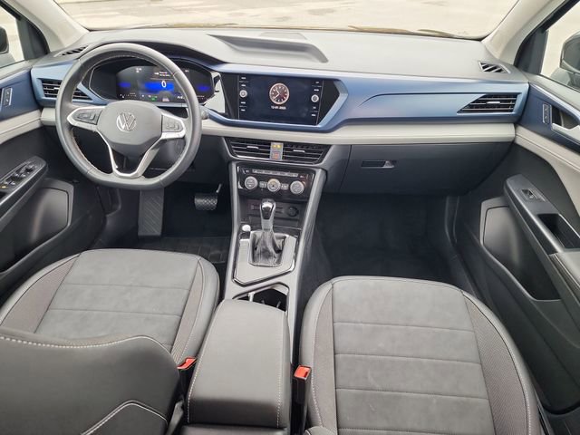 Used 2024 Volkswagen Taos SE image 15