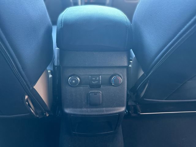 Used 2016 Ford Explorer XLT w/ Equipment Group 201A FWD image 23
