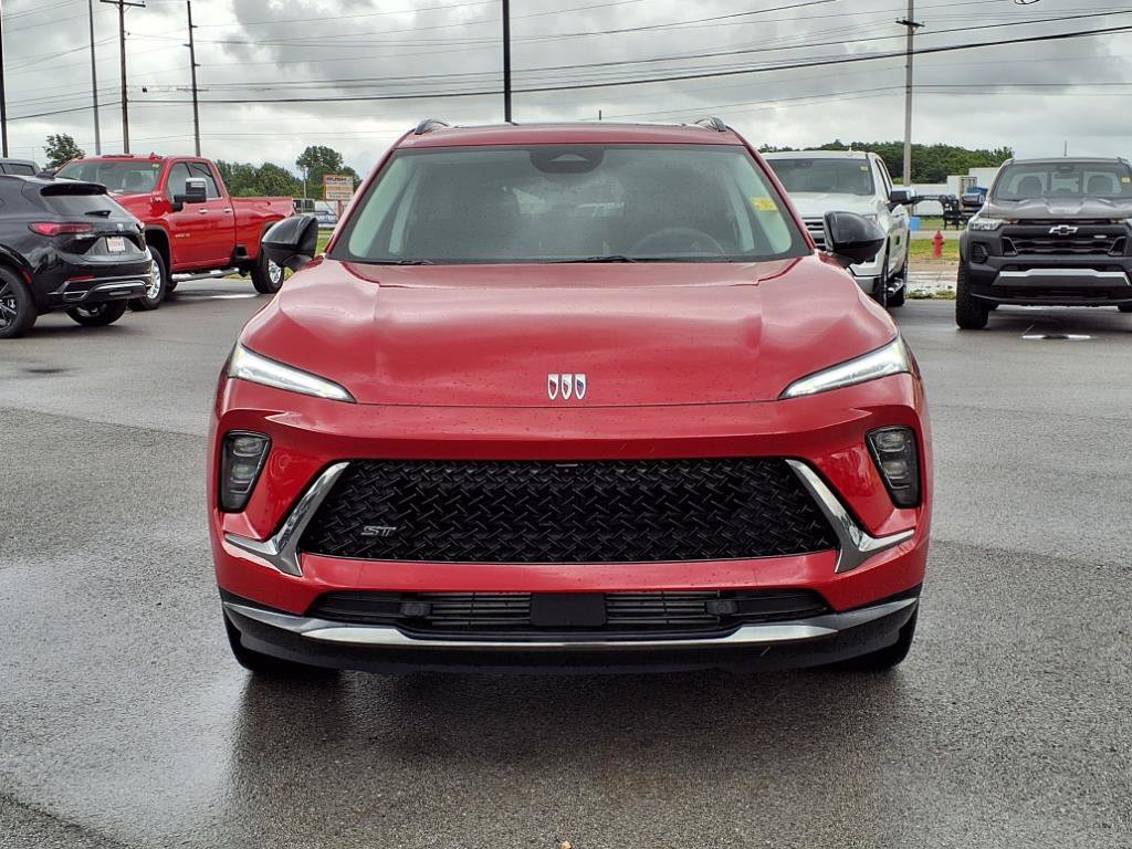 New 2025 Buick Envision Sport Touring image 2