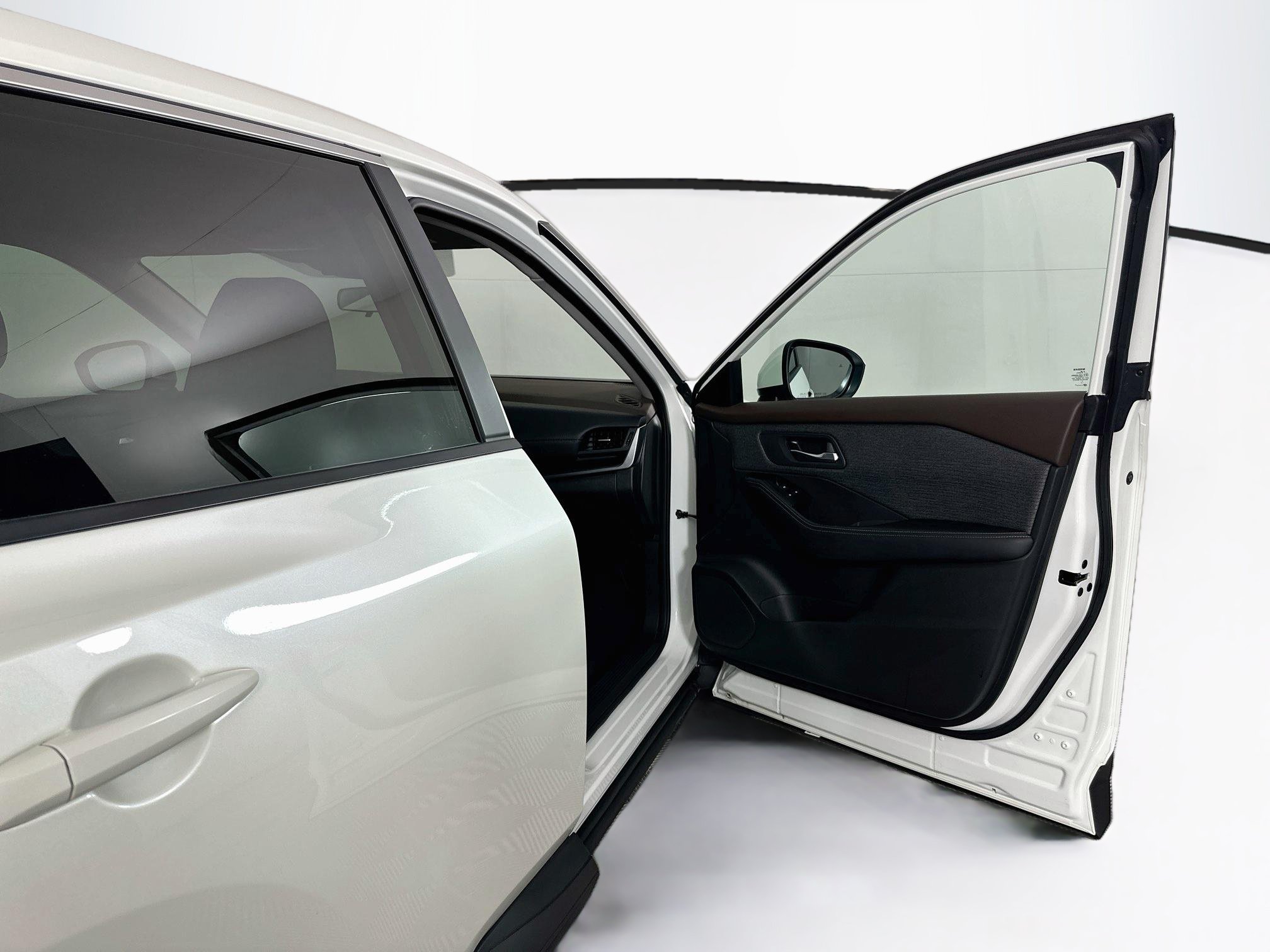 Used 2023 Nissan Rogue SV FWD image 30