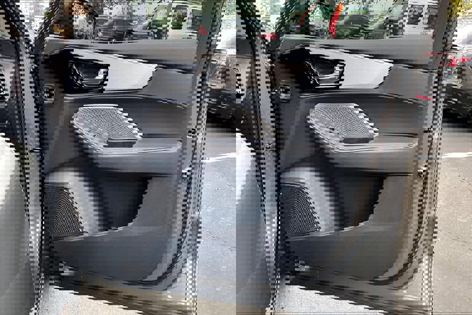 Used 2024 Acura MDX SH-AWD w/ Technology Package image 25