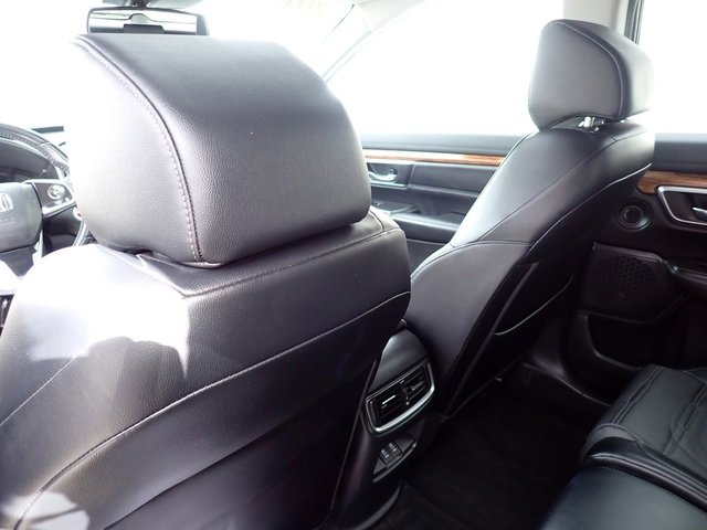 Used 2018 Honda CR-V Touring image 16