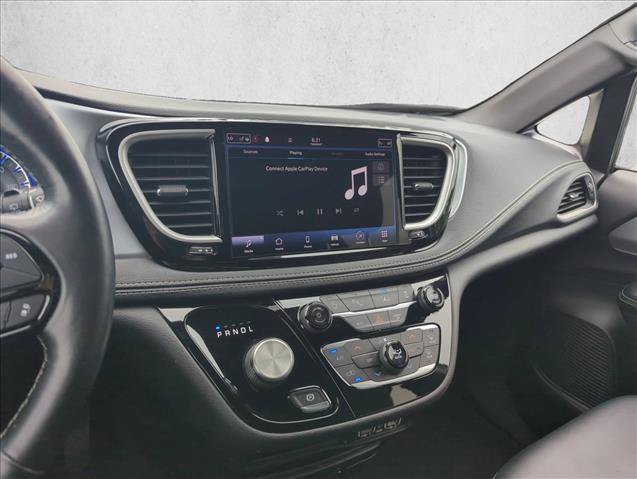 Used 2021 Chrysler Pacifica Touring-L w/ S Appearance Package FWD image 10