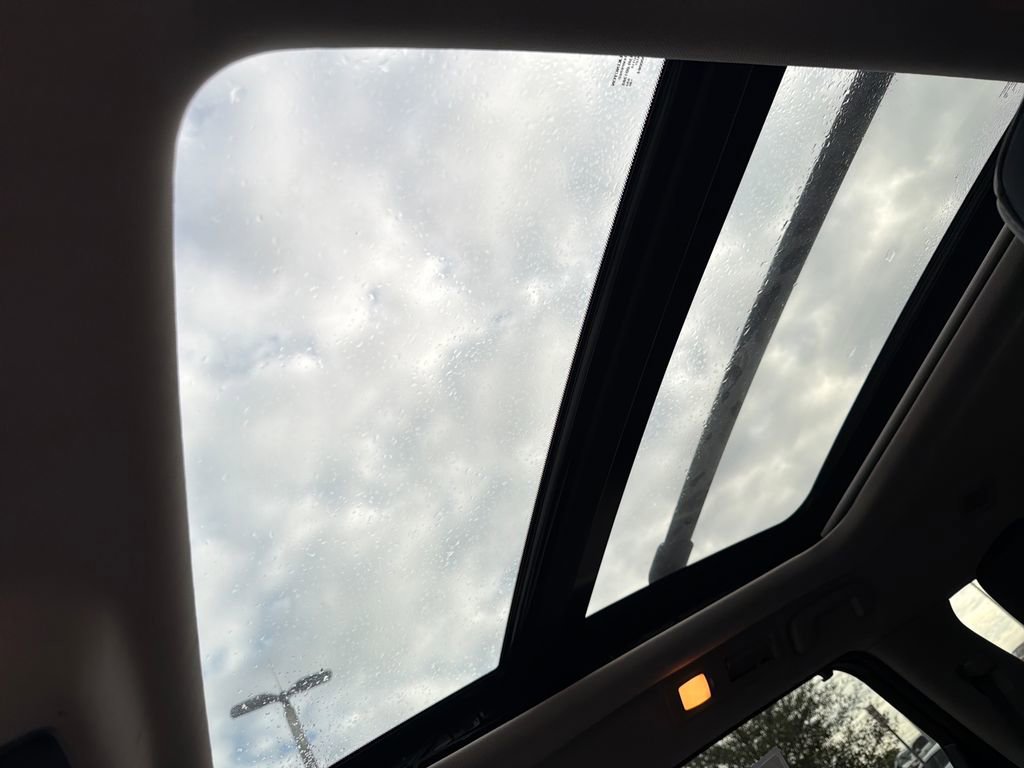 Used 2022 Nissan Pathfinder Platinum w/ Cargo Package image 43