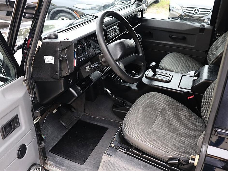 Used 1997 Land Rover Defender 90 AWD/4WD image 9