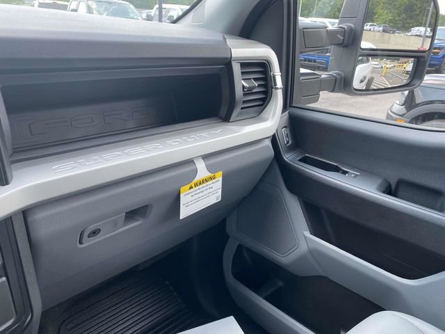 New 2025 Ford F350 XL w/ XL Chrome Package image 22