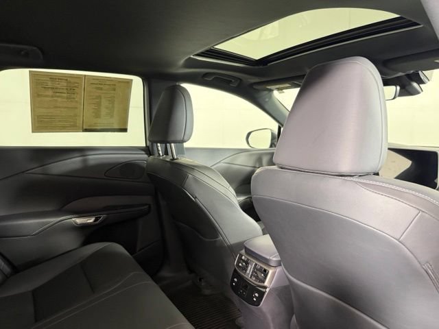 Used 2025 Lexus RX 350h w/ Convenience Package AWD/4WD image 30