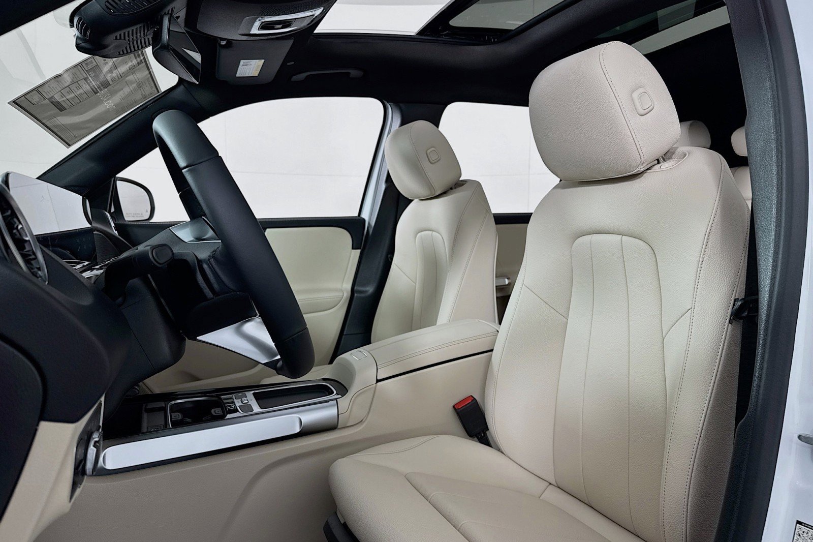 New 2026 Mercedes-Benz GLB 250 image 16