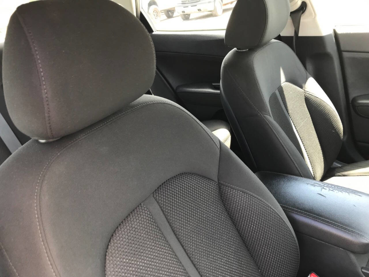 Used 2020 Kia Optima LX image 12