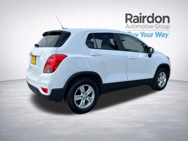 Used 2020 Chevrolet Trax LS w/ Tint and Cruise Package FWD image 7