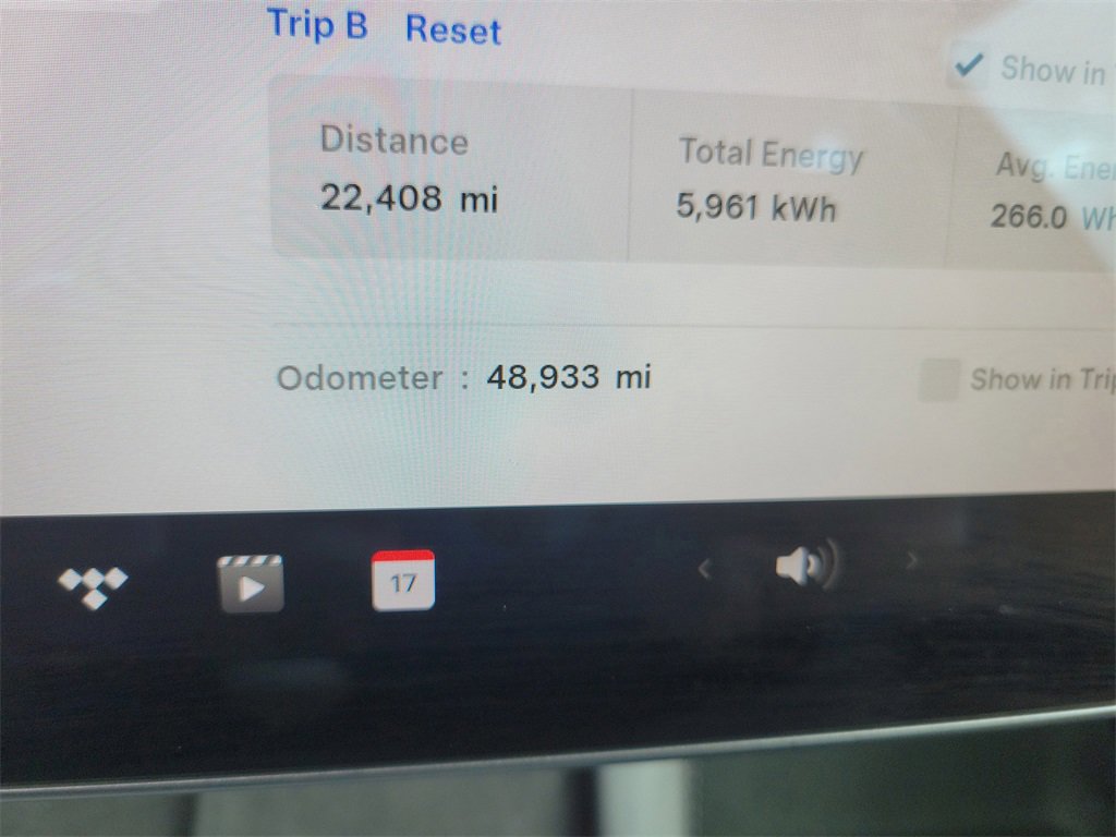 Used 2021 Tesla Model 3 Standard Range Plus image 27