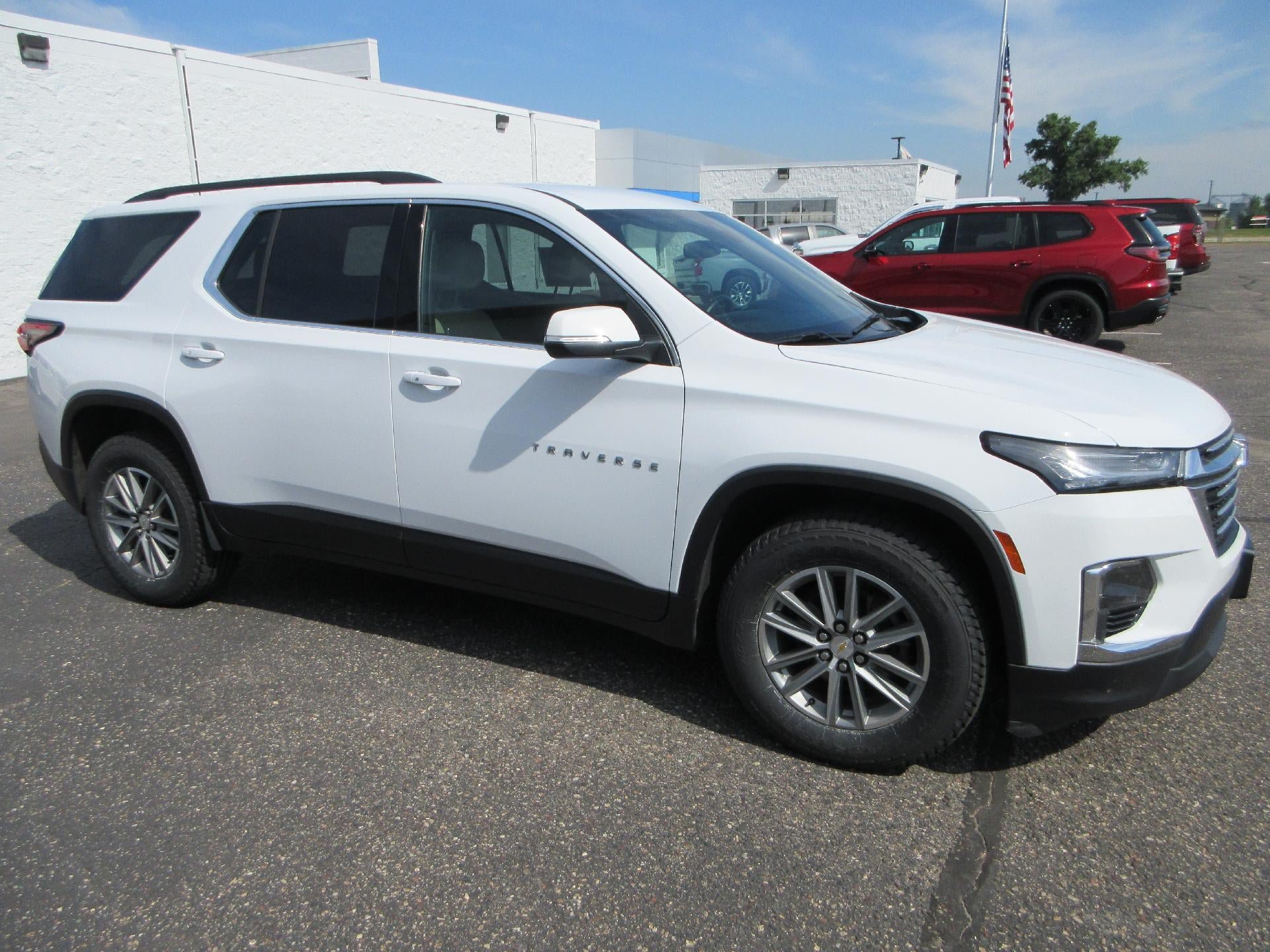 Certified 2023 Chevrolet Traverse LT AWD/4WD image 3