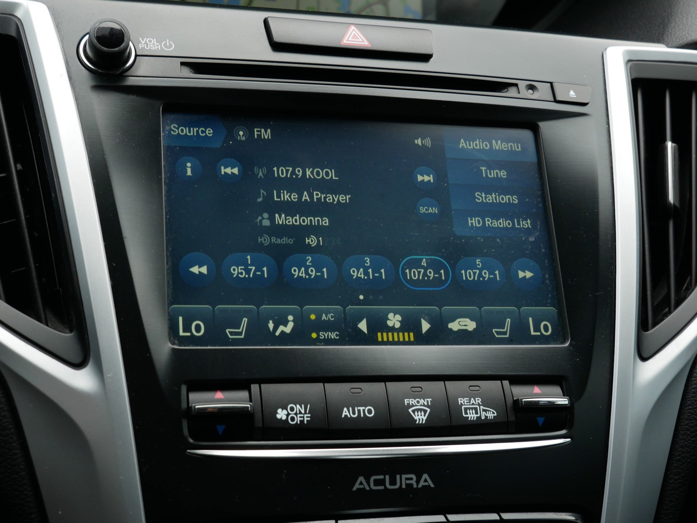 Used 2018 Acura TLX V6 w/ Technology Package FWD image 23