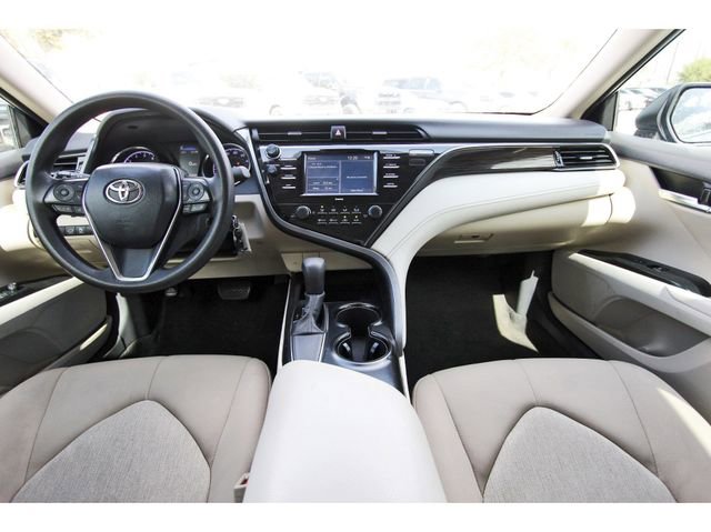 Used 2020 Toyota Camry LE image 8