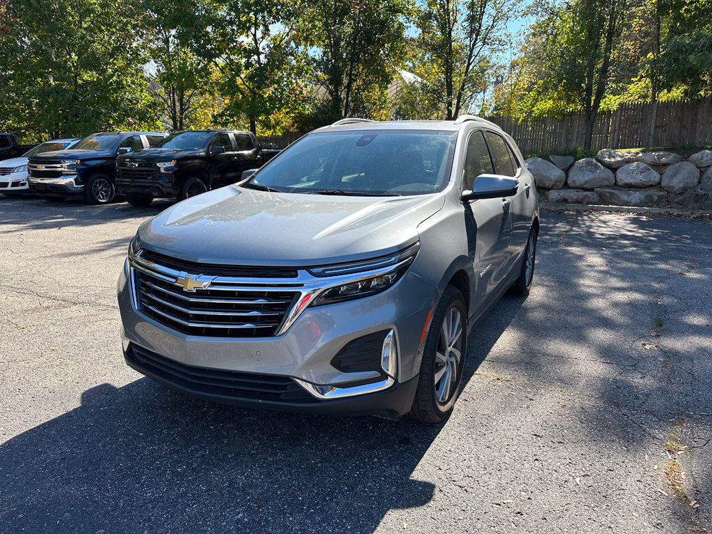 Used 2023 Chevrolet Equinox Premier AWD/4WD image 13