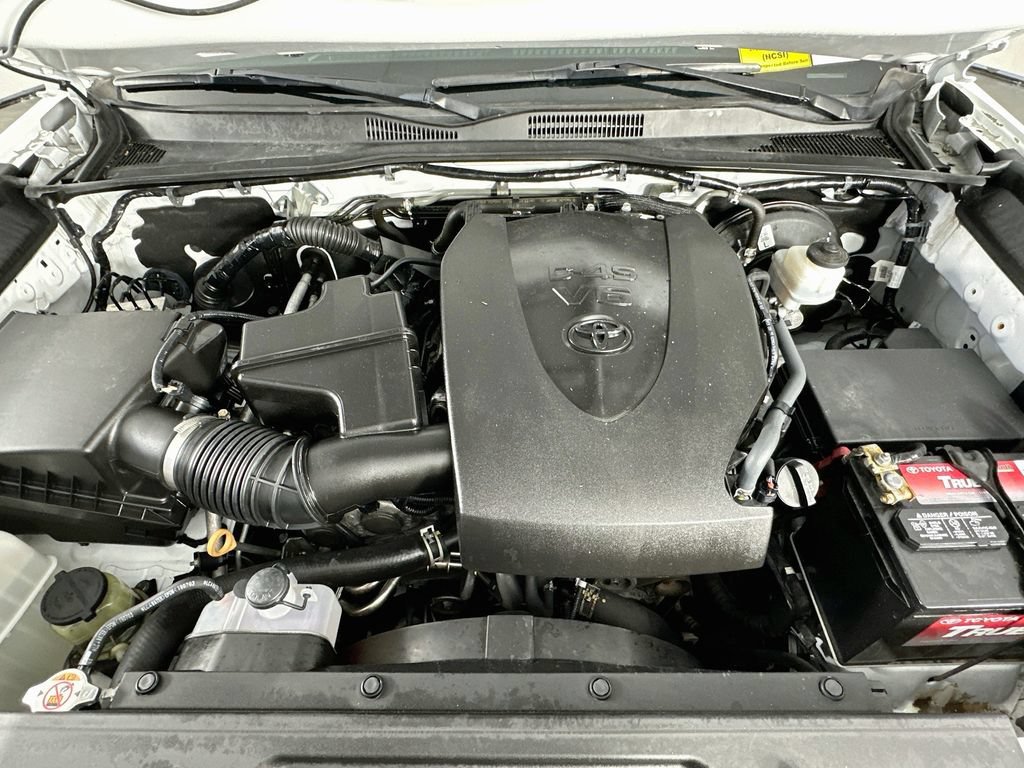 Used 2020 Toyota Tacoma SR5 RWD image 28