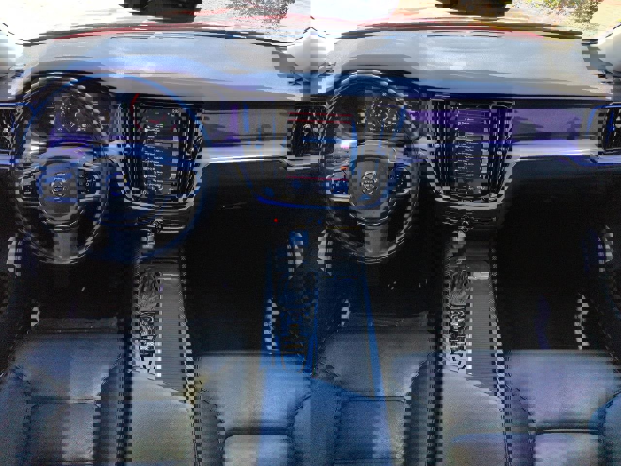 Used 2019 Volvo S60 T5 Momentum image 15