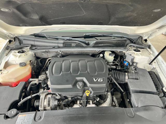 Used 2011 Buick Lucerne CXL FWD image 4