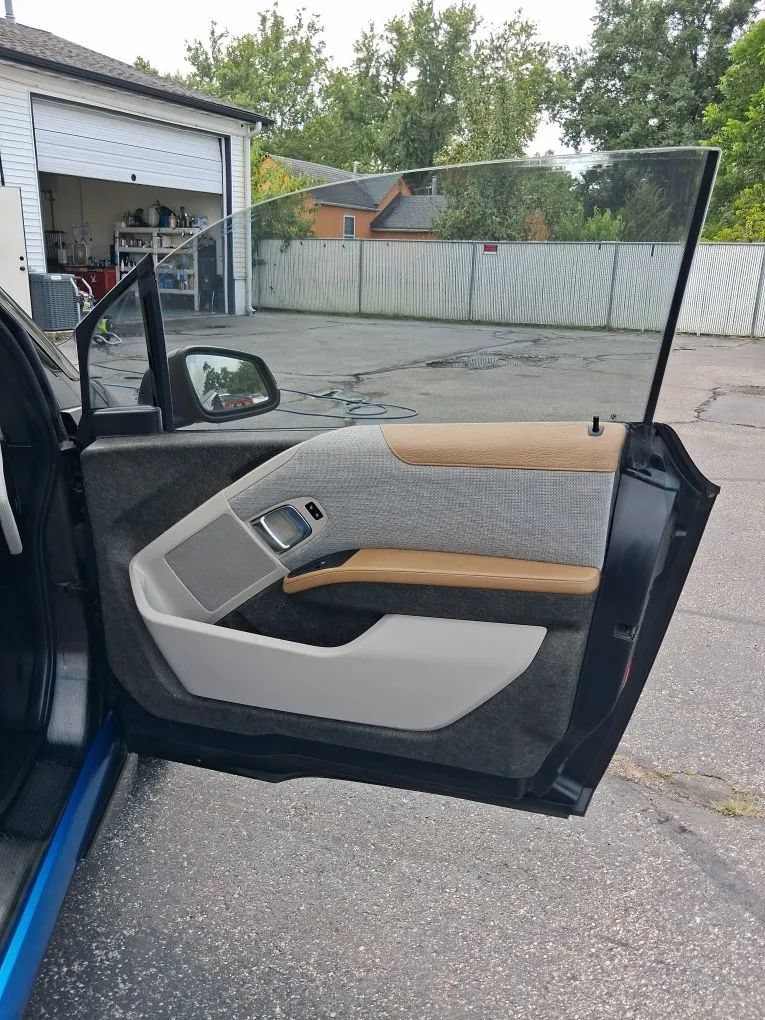 Used 2014 BMW i3 w/ Range Extender RWD image 24