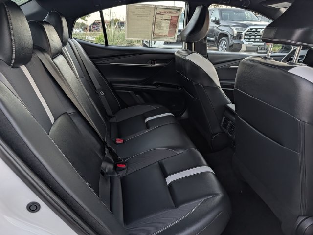 Used 2025 Toyota Camry SE FWD image 29