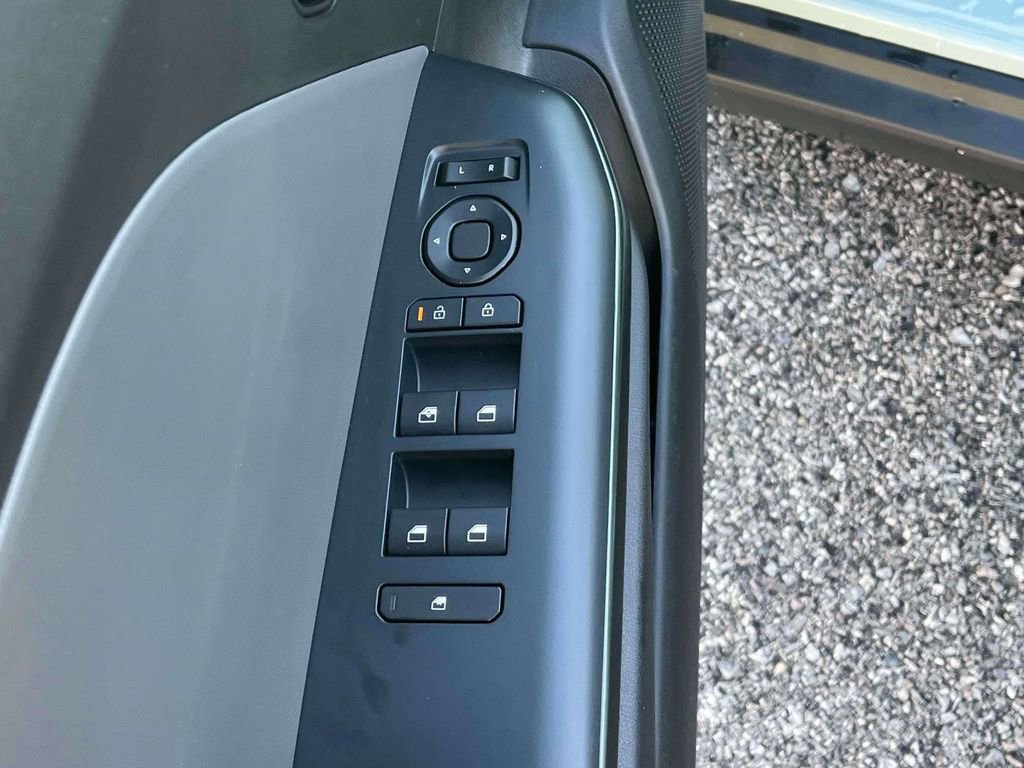Certified 2025 Kia K4 LXS image 14