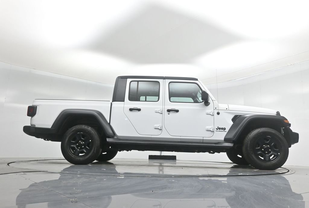 Used 2020 Jeep Gladiator Sport image 45