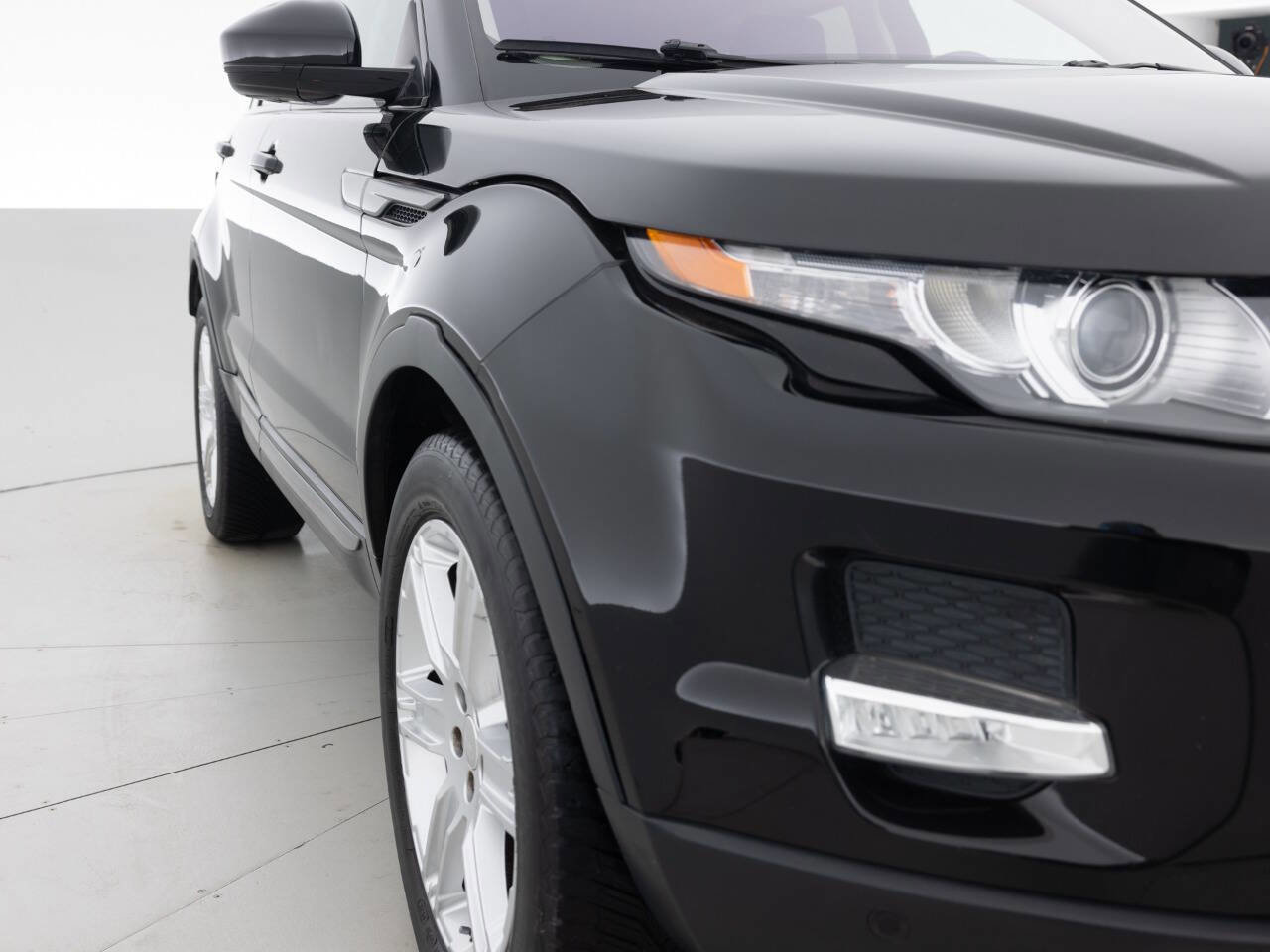 Used 2015 Land Rover Range Rover Evoque Pure Plus AWD/4WD image 11