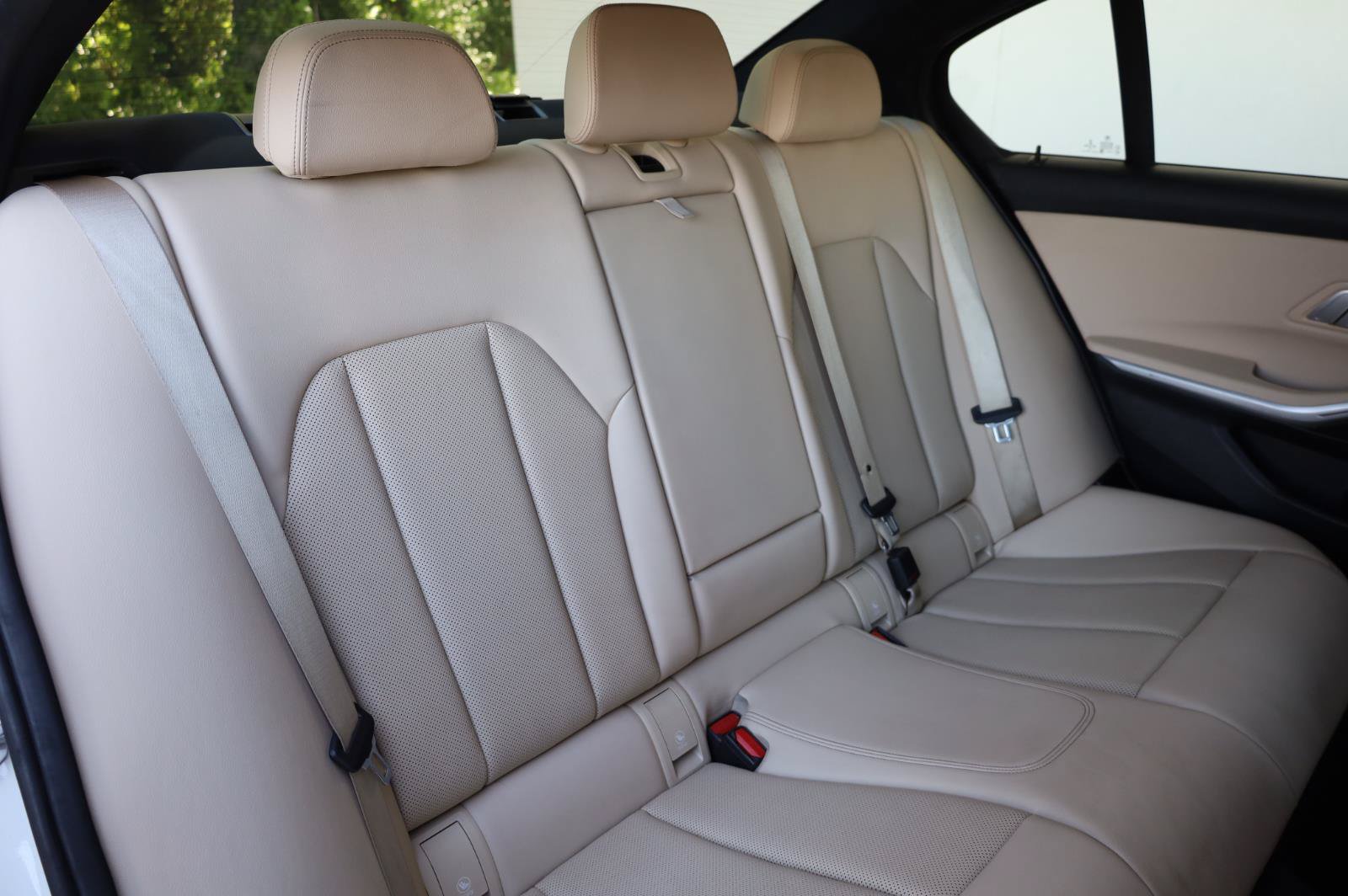 Used 2022 BMW 330i Sedan w/ Driving Assistance Package RWD image 29