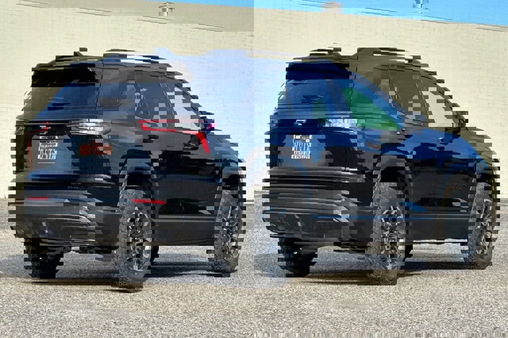 New 2026 Chevrolet Equinox ACTIV image 4