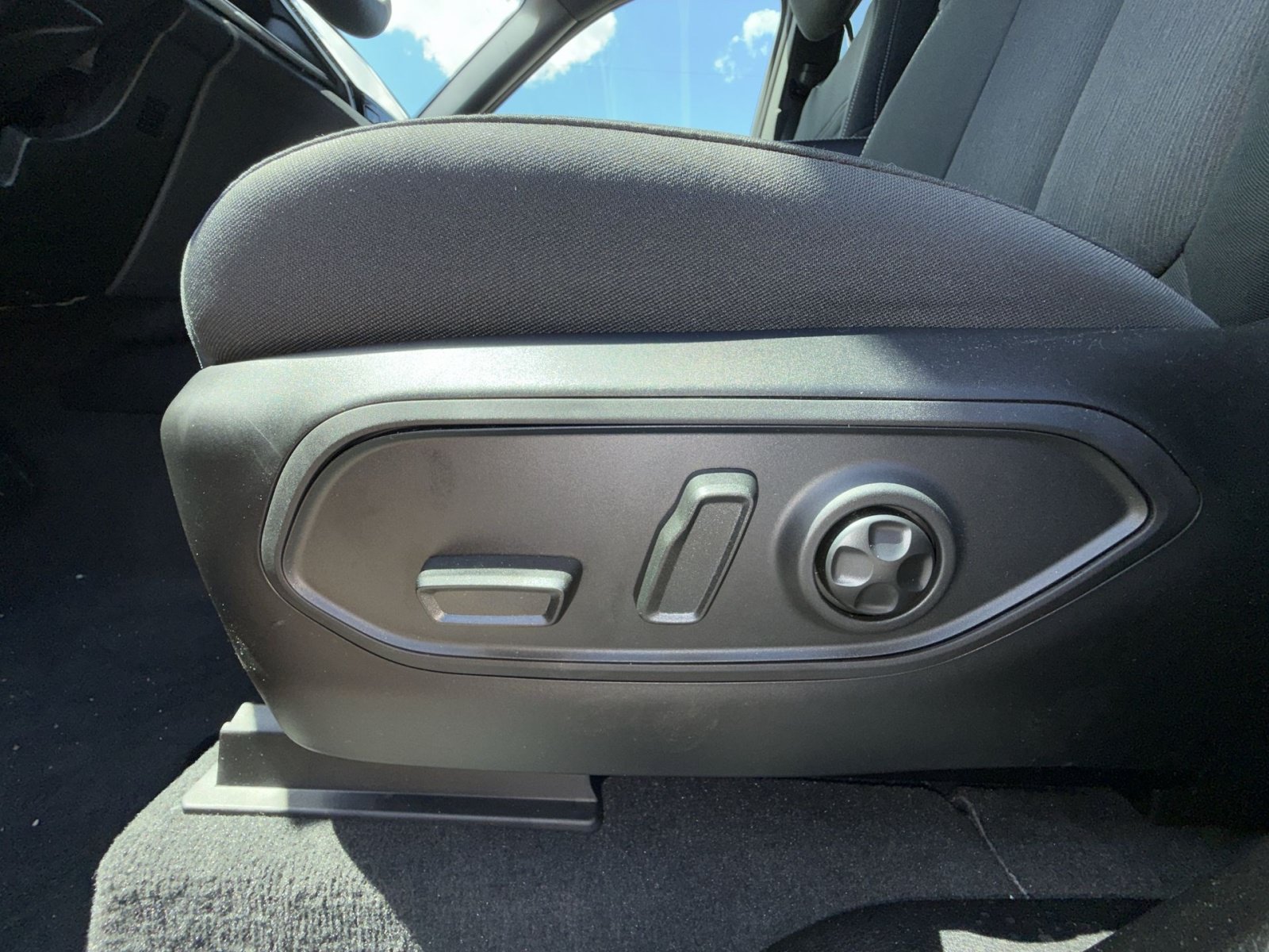 New 2026 Jeep Grand Cherokee Laredo X AWD/4WD image 14
