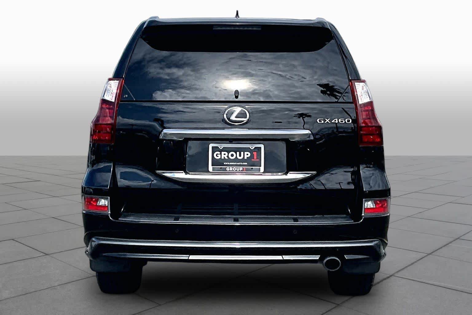 Used 2021 Lexus GX 460 Premium w/ Accessory Package AWD/4WD image 5