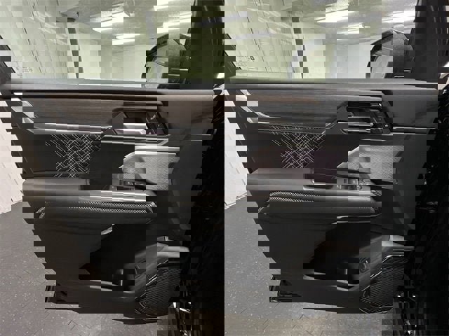 New 2025 GMC Acadia Denali w/ Super Cruise Package image 23