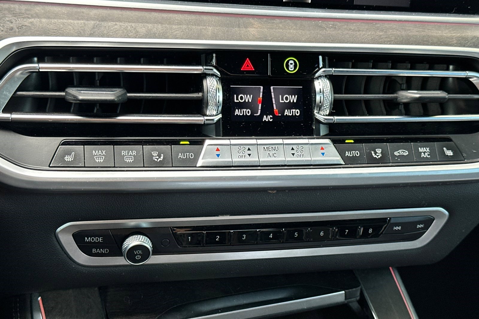 Used 2023 BMW X5 xDrive40i w/ Premium Package image 26