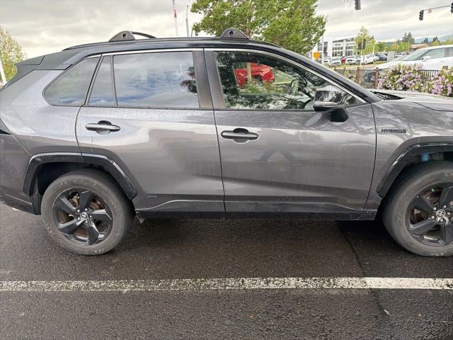 Used 2020 Toyota RAV4 XSE w/ XSE Grade Weather Package image 4