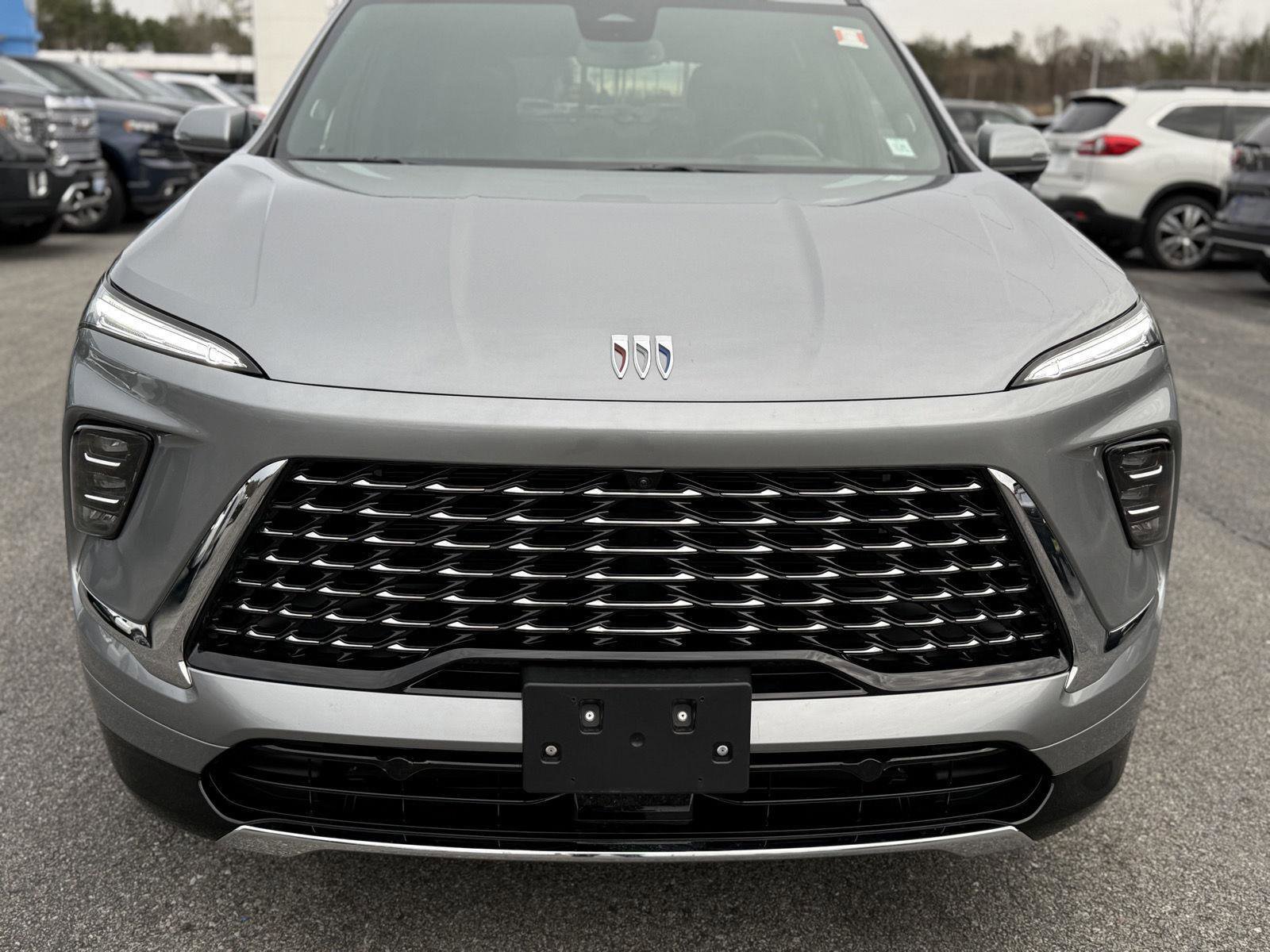 Certified 2025 Buick Enclave Avenir w/ LPO, All-Weather Package image 2