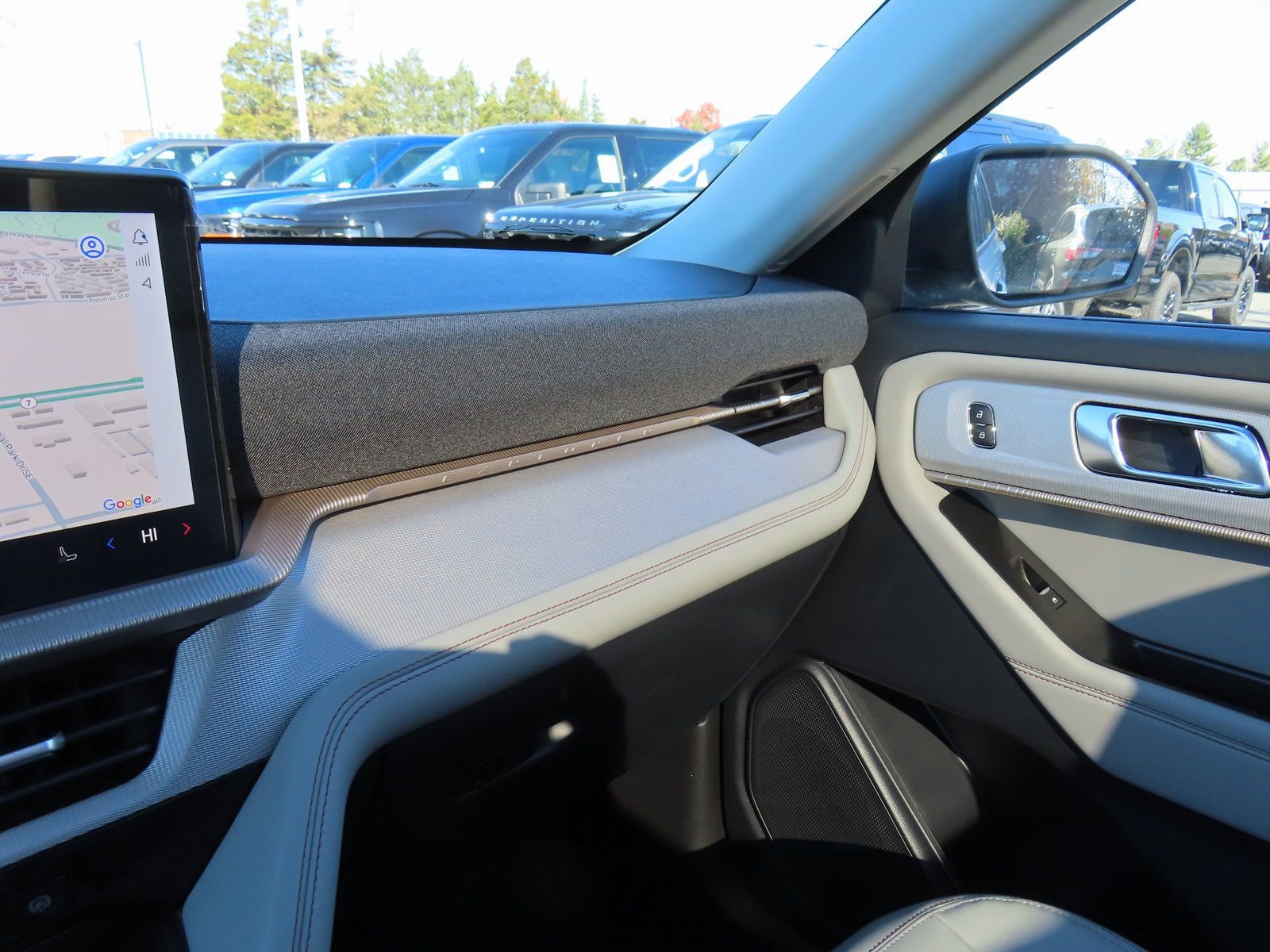 New 2026 Ford Explorer Active w/ Active Comfort Package image 11