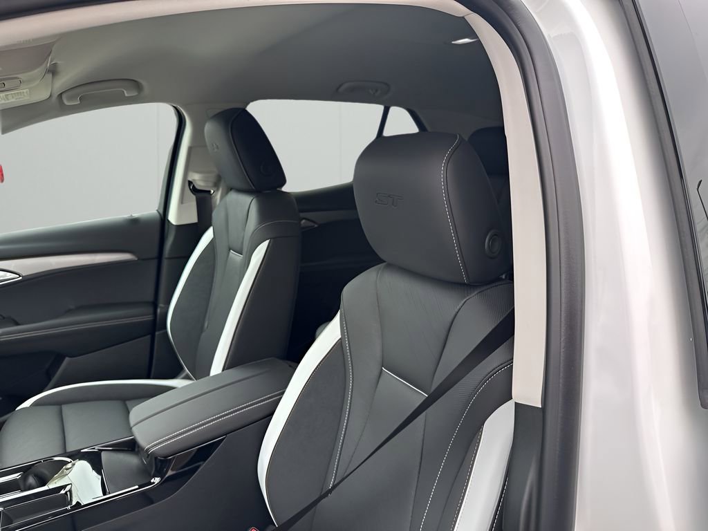 New 2026 Buick Envision Sport Touring image 26