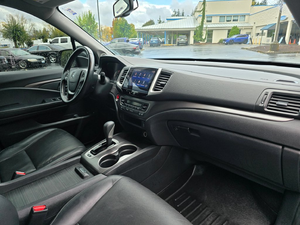 Used 2017 Honda Ridgeline RTL-T image 4
